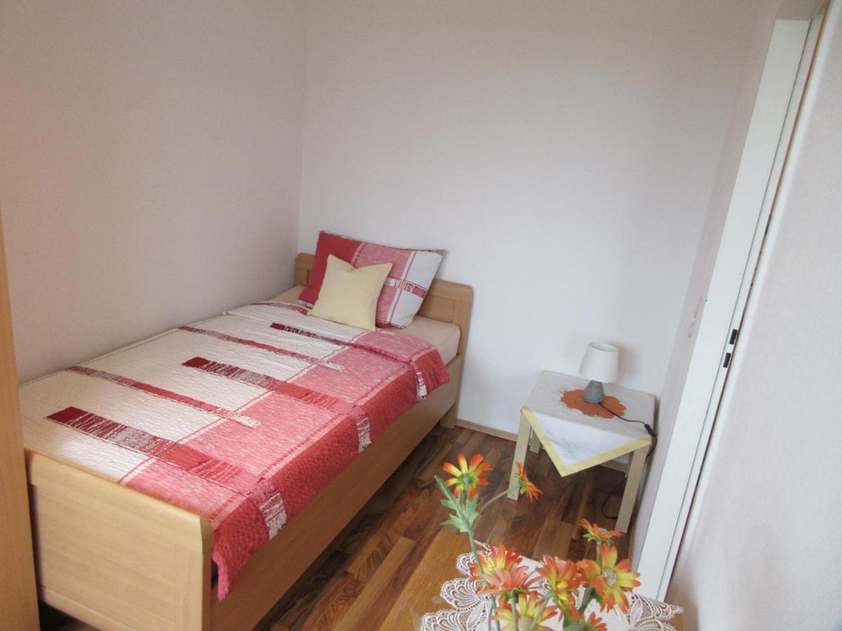 Private Apartment Near Fair Ground ฮันโนเวอร์ ภายนอก รูปภาพ