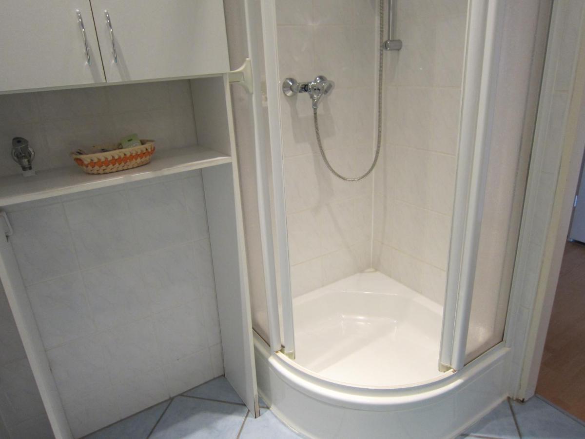 Private Apartment Near Fair Ground ฮันโนเวอร์ ภายนอก รูปภาพ